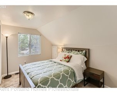 4724 Sw Pomona Street - Photo Thumbnail 16