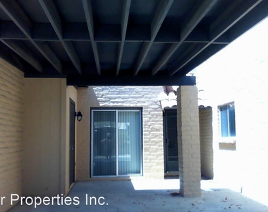 1443 W Calle Pueblo - Photo Thumbnail 1