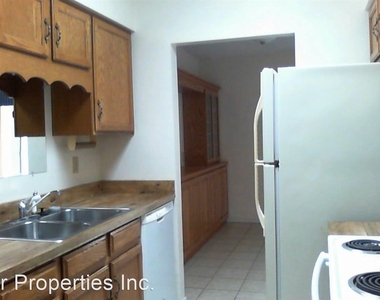 1443 W Calle Pueblo - Photo Thumbnail 10