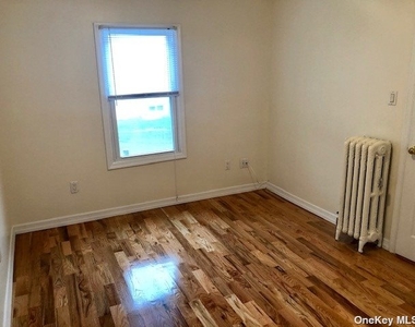 105 Burtis Street - Photo Thumbnail 6