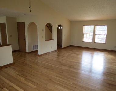 5451 Bentonhurst Court - Photo Thumbnail 2