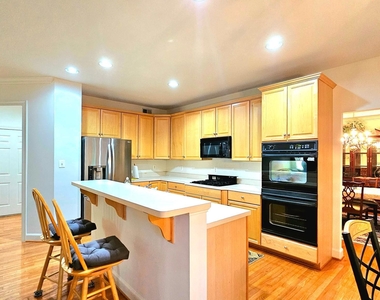 10616 Regent Park Court - Photo Thumbnail 11