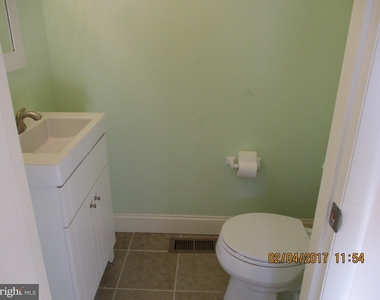 214 Staley Avenue - Photo Thumbnail 6