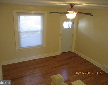 214 Staley Avenue - Photo Thumbnail 8