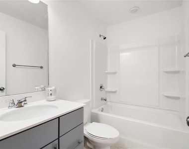 1427 Halstead Pl - Photo Thumbnail 25