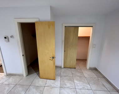 25-21 34th Street - Photo Thumbnail 5
