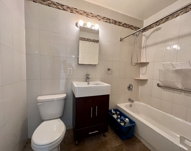 25-21 34th Street - Photo Thumbnail 8