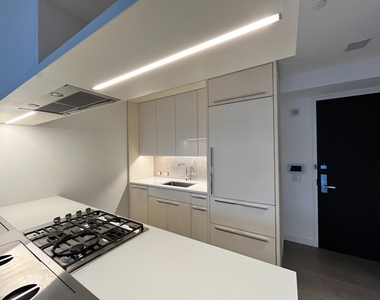 252 South Street - Photo Thumbnail 1