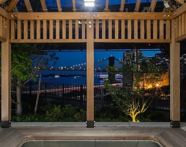 252 South Street - Photo Thumbnail 5