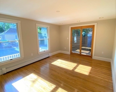 259 Mount Auburn St - Photo Thumbnail 4