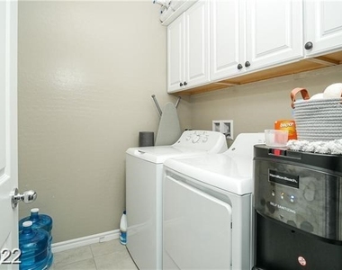 7040 Denio Island Street - Photo Thumbnail 11