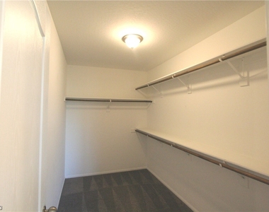 7712 Eastham Bay Avenue - Photo Thumbnail 17