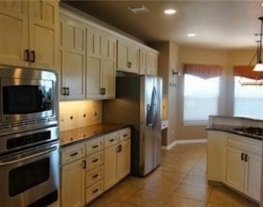 2608  Franklin Cv - Photo Thumbnail 2