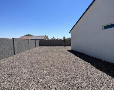 13627 S Del Rio Road - Photo Thumbnail 32