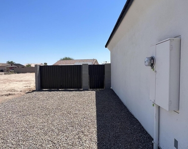 13627 S Del Rio Road - Photo Thumbnail 31