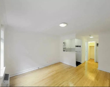 241 East 46th Street - Photo Thumbnail 2