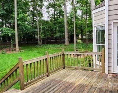 3315 Parting Brook Court - Photo Thumbnail 21