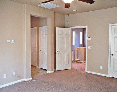 11900 Menchaca Lane - Photo Thumbnail 19