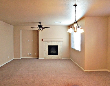 11900 Menchaca Lane - Photo Thumbnail 8