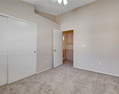 1157 Nevada Sky Street - Photo Thumbnail 41