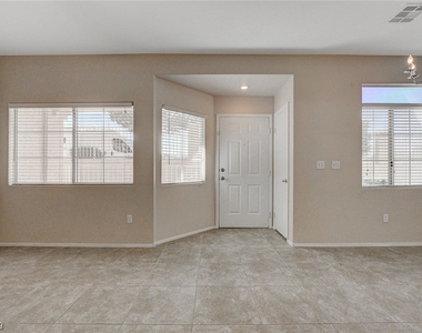 1157 Nevada Sky Street - Photo Thumbnail 7