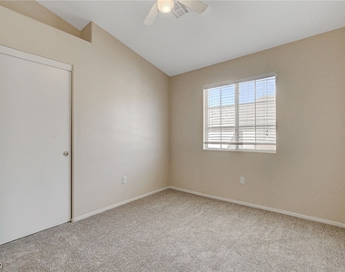 1157 Nevada Sky Street - Photo Thumbnail 36