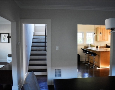 425 Buckingham Avenue - Photo Thumbnail 8