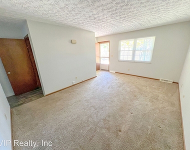 2722-2724 Blendon Woods Blvd. - Photo Thumbnail 9