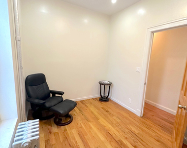 499 Chauncey Street - Photo Thumbnail 4