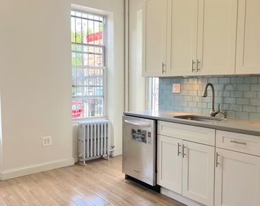 499 Chauncey Street - Photo Thumbnail 2
