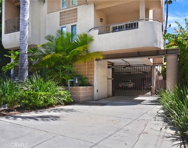 924 Palm Avenue - Photo Thumbnail 34