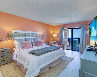 1270 Gulf Boulevard - Photo Thumbnail 12