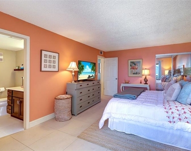 1270 Gulf Boulevard - Photo Thumbnail 16