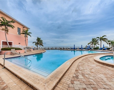 5175 Coquina Key Drive Se - Photo Thumbnail 28