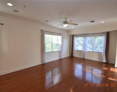 4409 W Gray Street - Photo Thumbnail 15