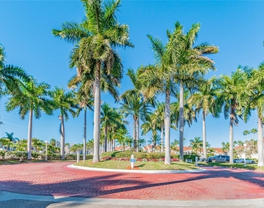 6077 Bahia Del Mar Boulevard - Photo Thumbnail 20