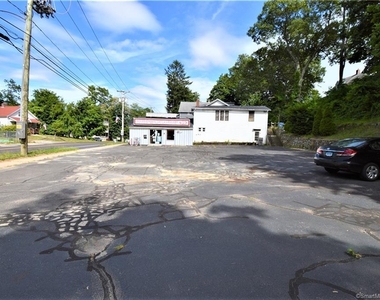 41 Terryville Avenue - Photo Thumbnail 39