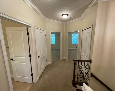 1385 Orchid Avenue - Photo Thumbnail 19