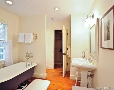 33 Sentry Hill Road - Photo Thumbnail 22