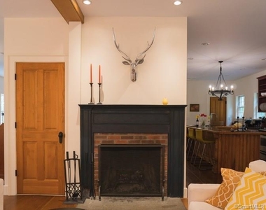 33 Sentry Hill Road - Photo Thumbnail 8