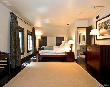 17 Kirby Road - Photo Thumbnail 12