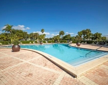 4715 Coquina Key Drive Se - Photo Thumbnail 40