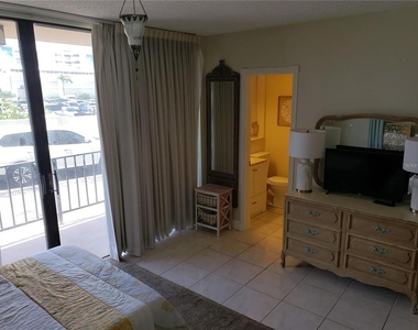 5396 Gulf Boulevard - Photo Thumbnail 27