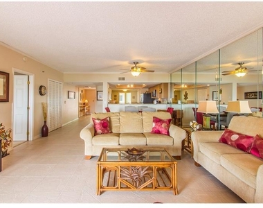 18400 Gulf Boulevard - Photo Thumbnail 11