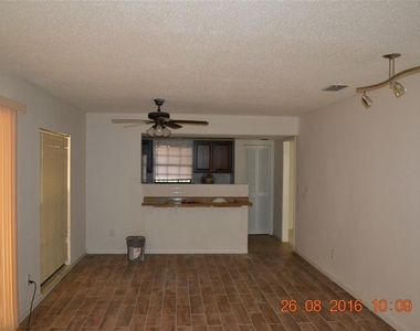 14023 Briardale Lane - Photo Thumbnail 2