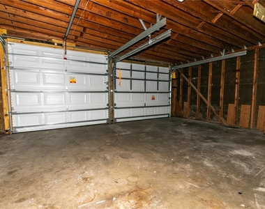 1221 Lynn Avenue - Photo Thumbnail 26