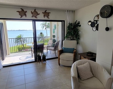 6287 Bahia Del Mar Circle - Photo Thumbnail 7