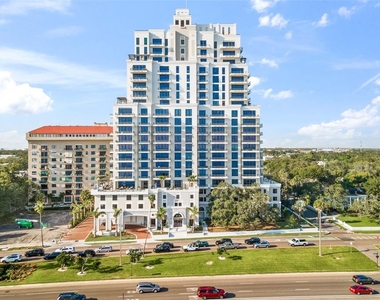 2103 Bayshore Boulevard - Photo Thumbnail 2