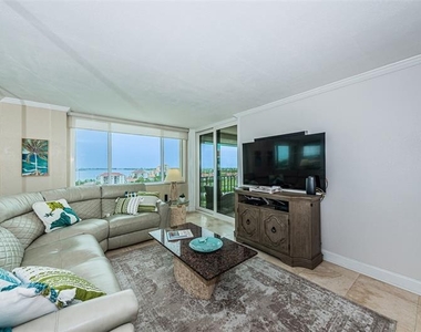 6322 Palma Del Mar Boulevard S - Photo Thumbnail 7