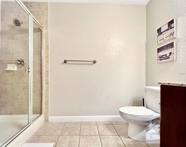 4504 W Spruce Street - Photo Thumbnail 29